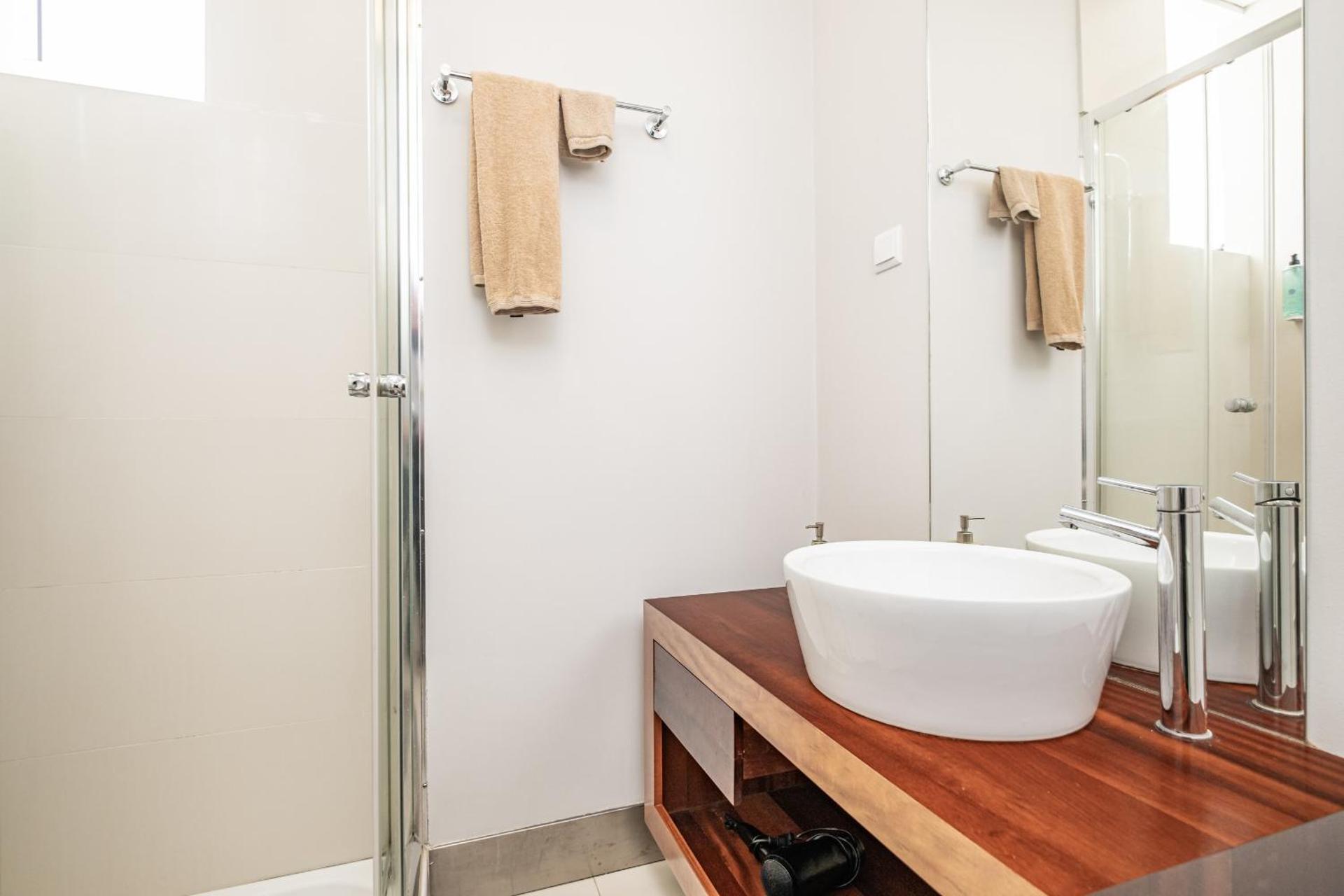 Hillside - By WeHost