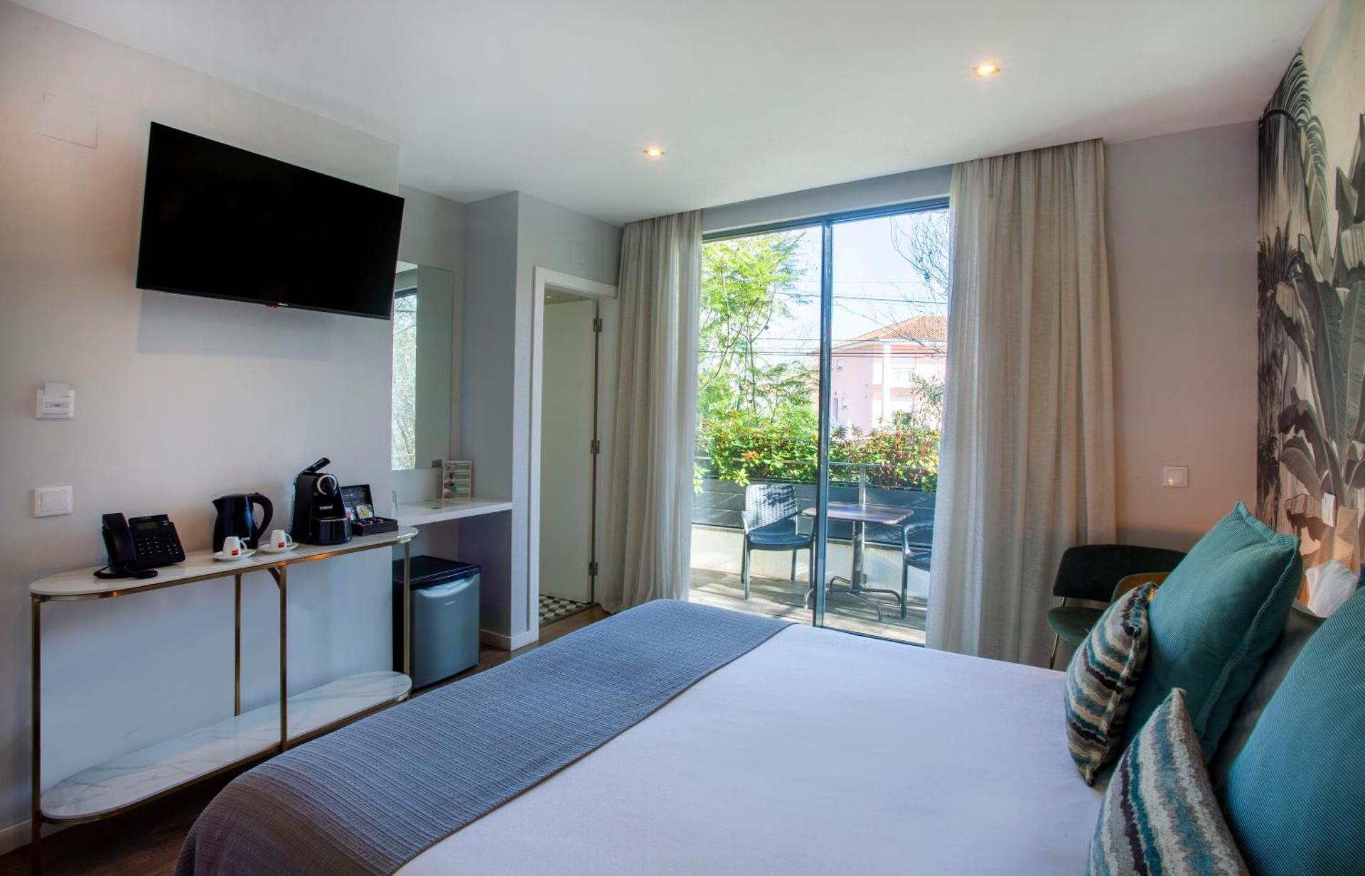 Superior Double Room with Balcony