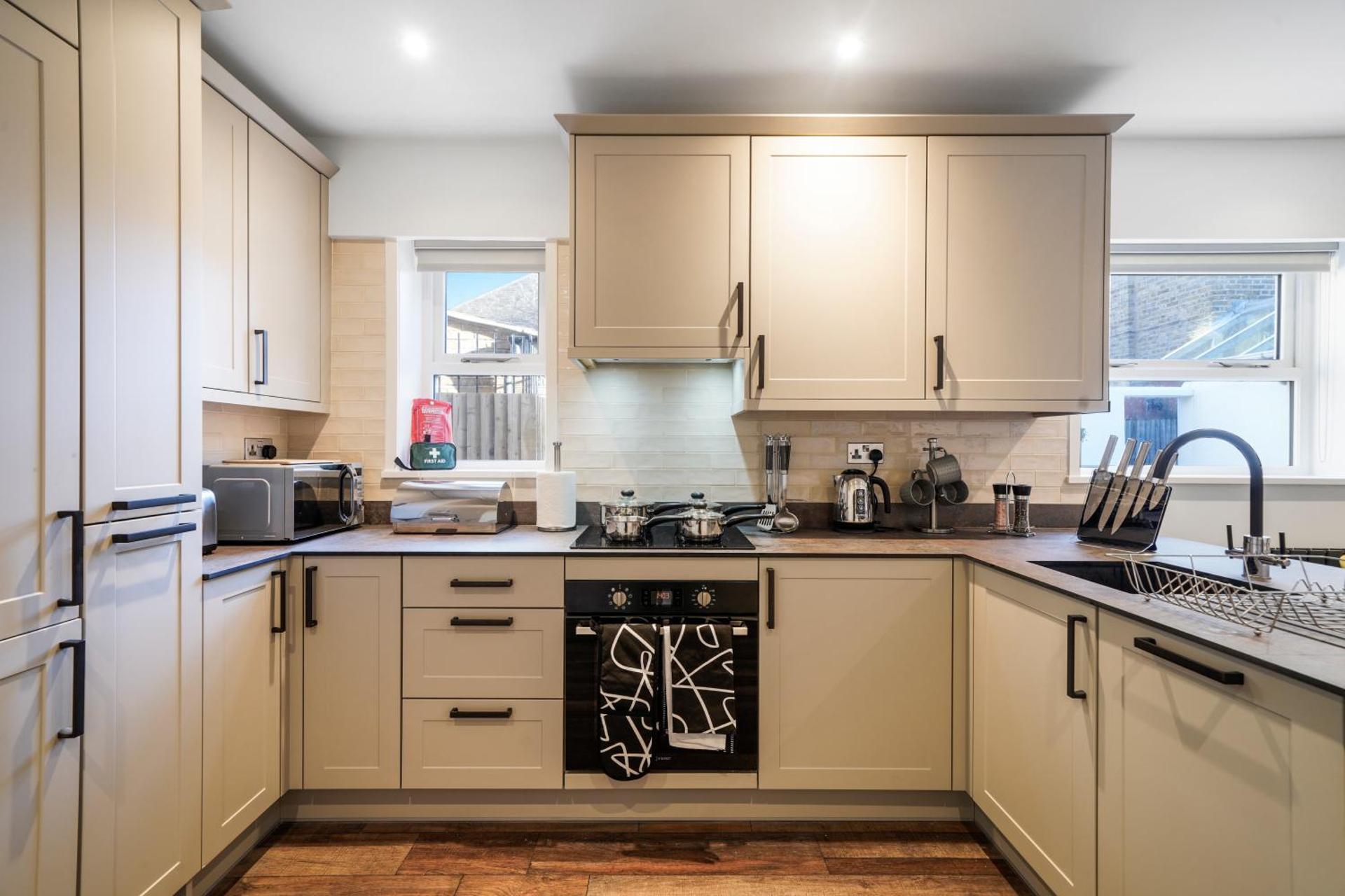 Cosy and Stunning Abode in London