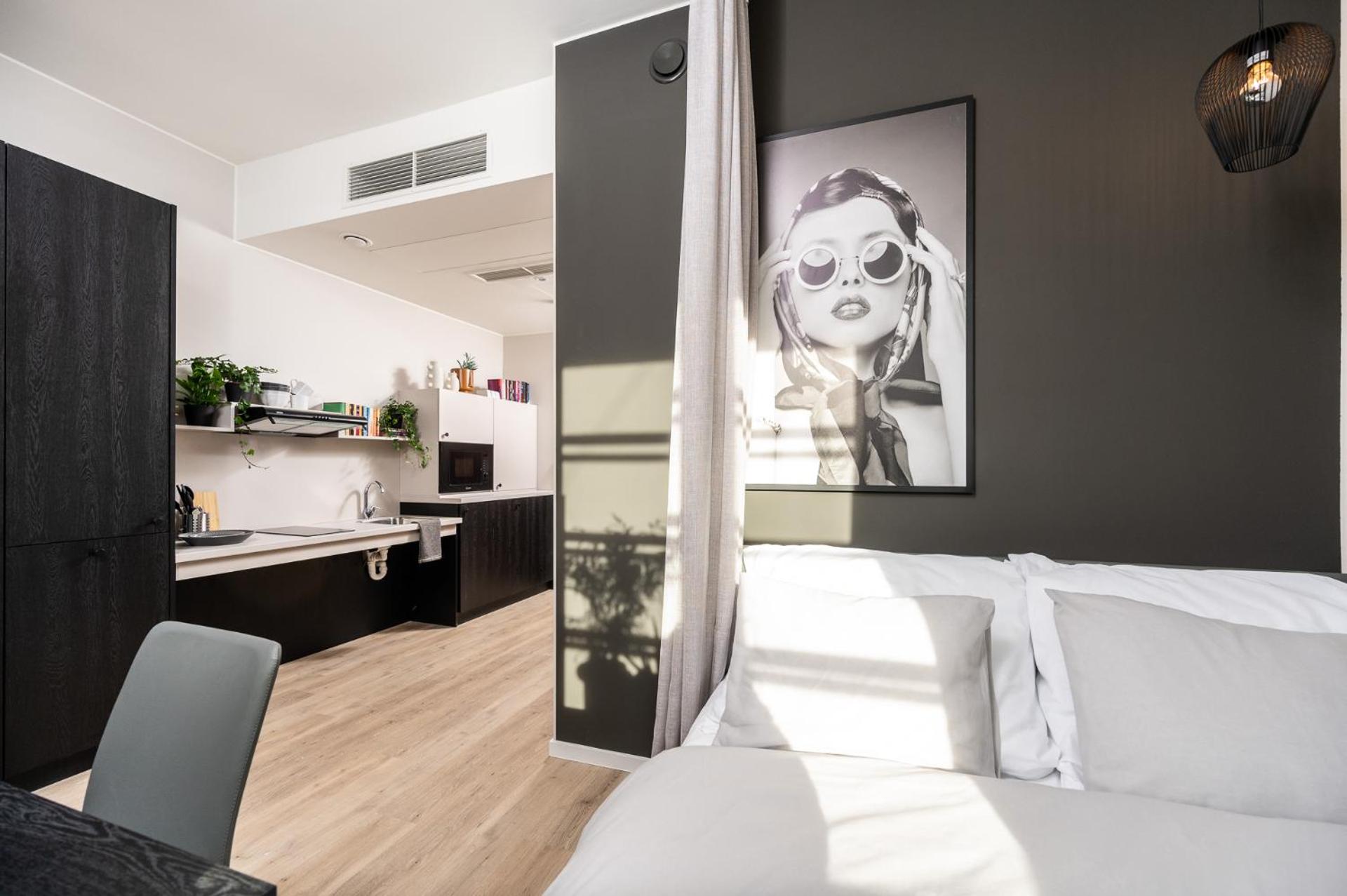 Kitchen or kitchenette