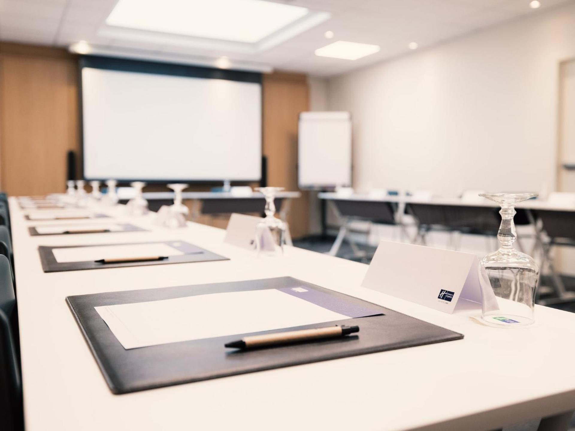 Meeting/conference room