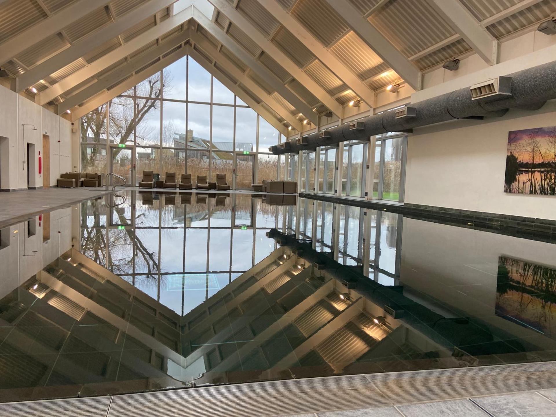 Reed Warbler - HM111 - Lower Mill Estate Penthouse Apartment with Spa Access