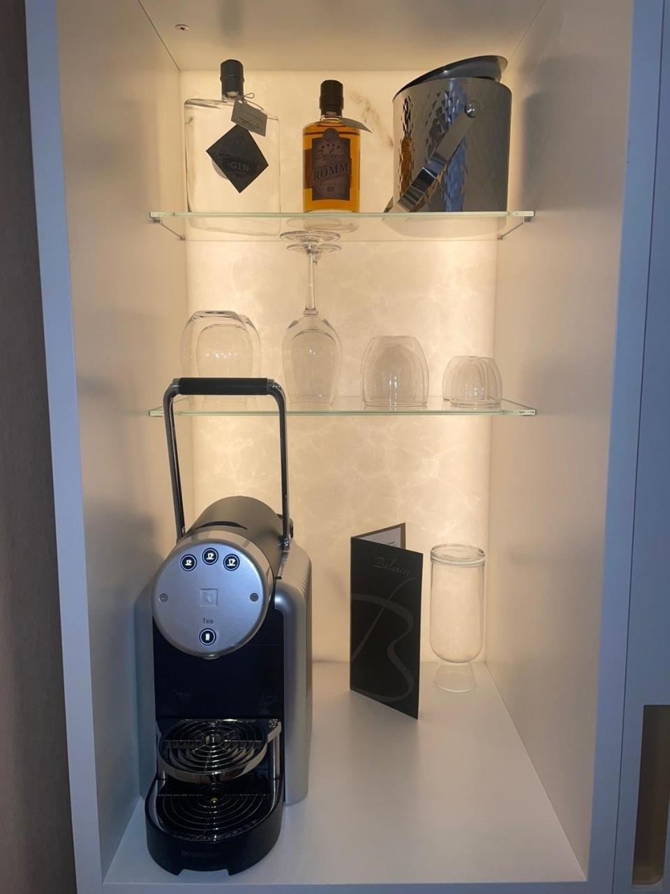 Coffee/tea facilities