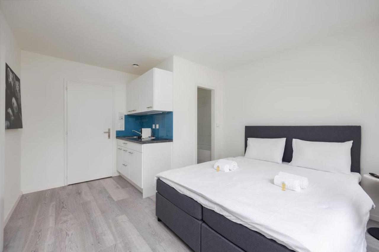 Urban Oasis with Queen Bed and View BE-24