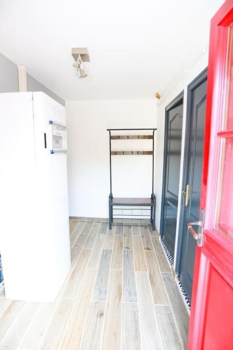 F3 80 m2 Longére plain pied au centre auxonne.