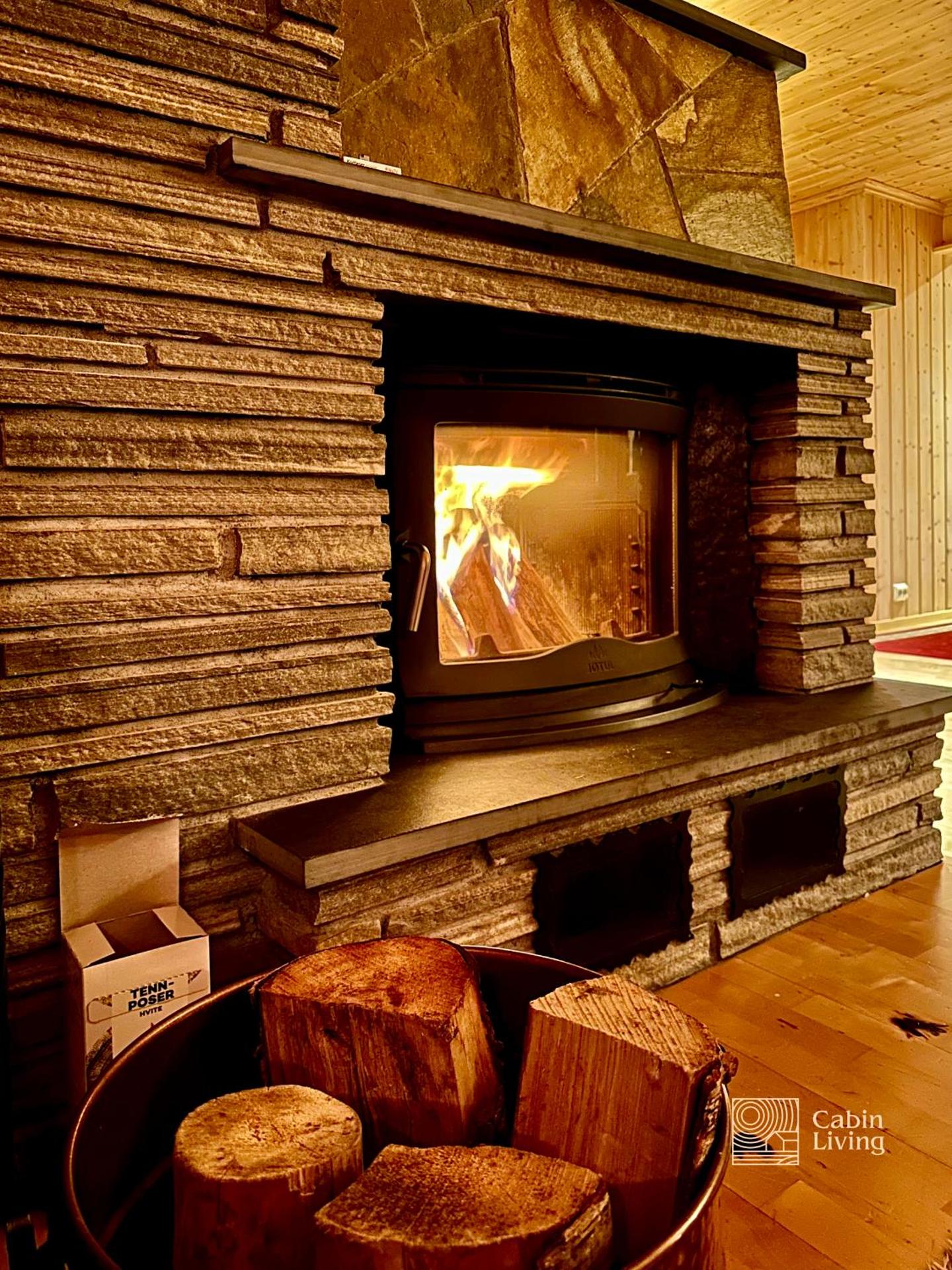 Large cabin with Sjusjøens best view, sauna and ski in out