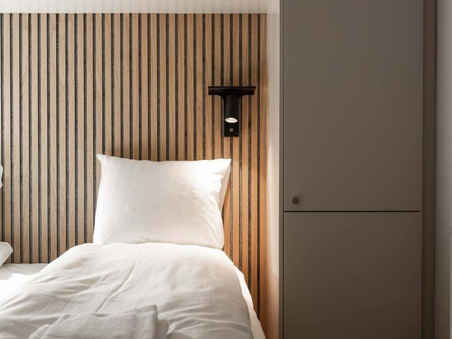 Mountain Retreat for 4 in Are Ski-In Ski-Out Apt- No Windows