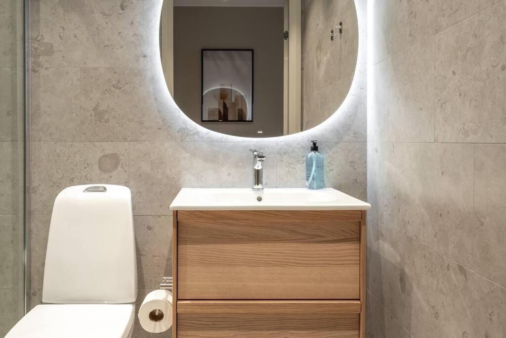 Slope-Side Bliss 8-Guest Apt