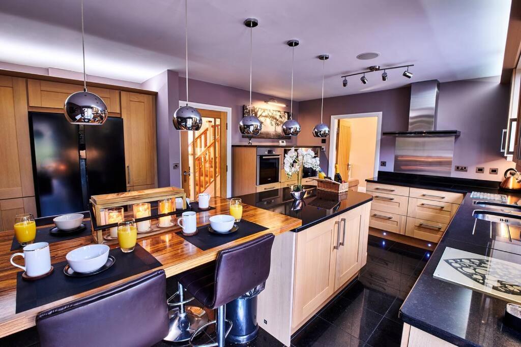 The Chase, Luxury Hot Tub Retreat, Pets Welcomed