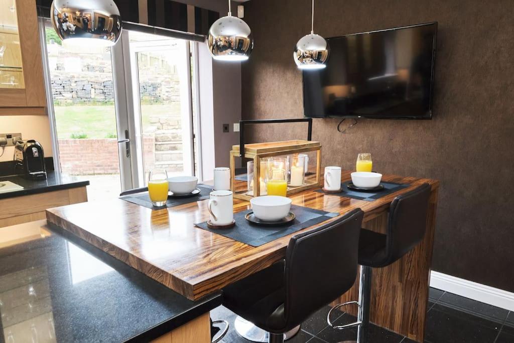 The Chase, Luxury Hot Tub Retreat, Pets Welcomed