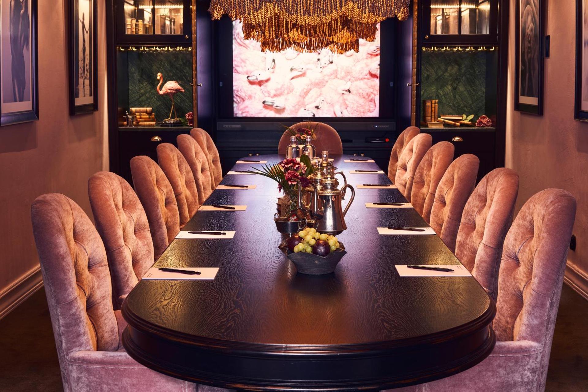 Meeting/conference room