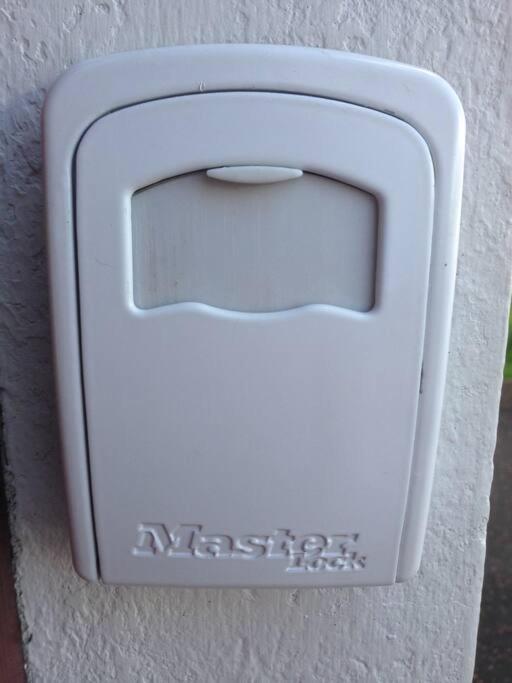 Historic Unique Castle Apartment in Central Perth