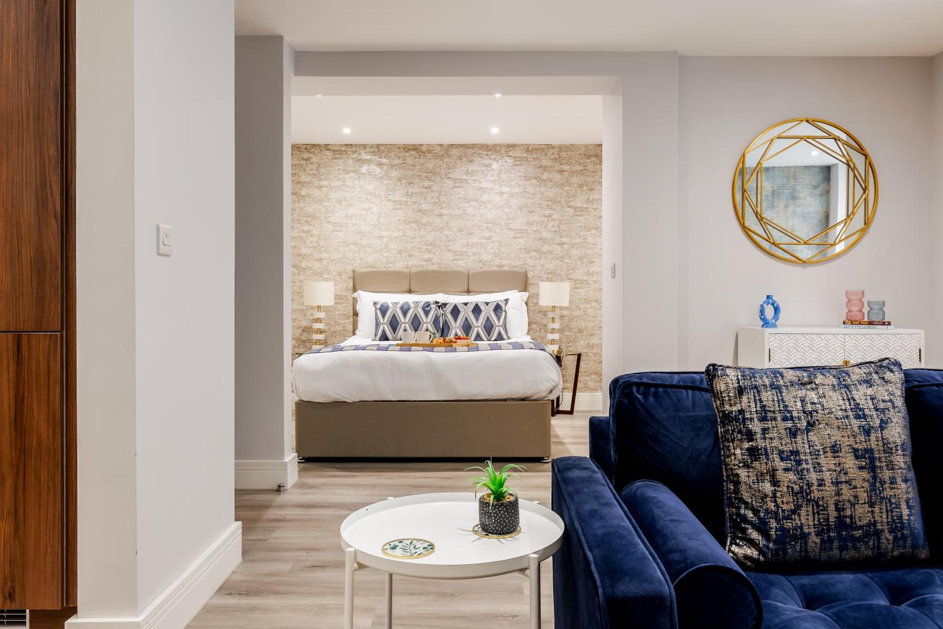 Sea Breeze - Pebbles