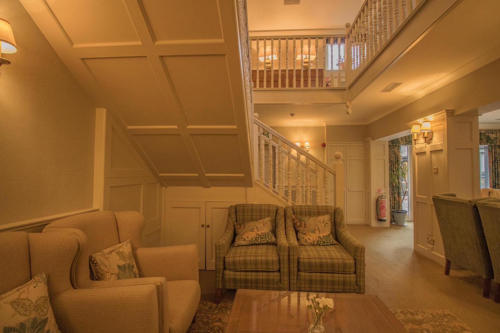 Communal lounge/ TV room