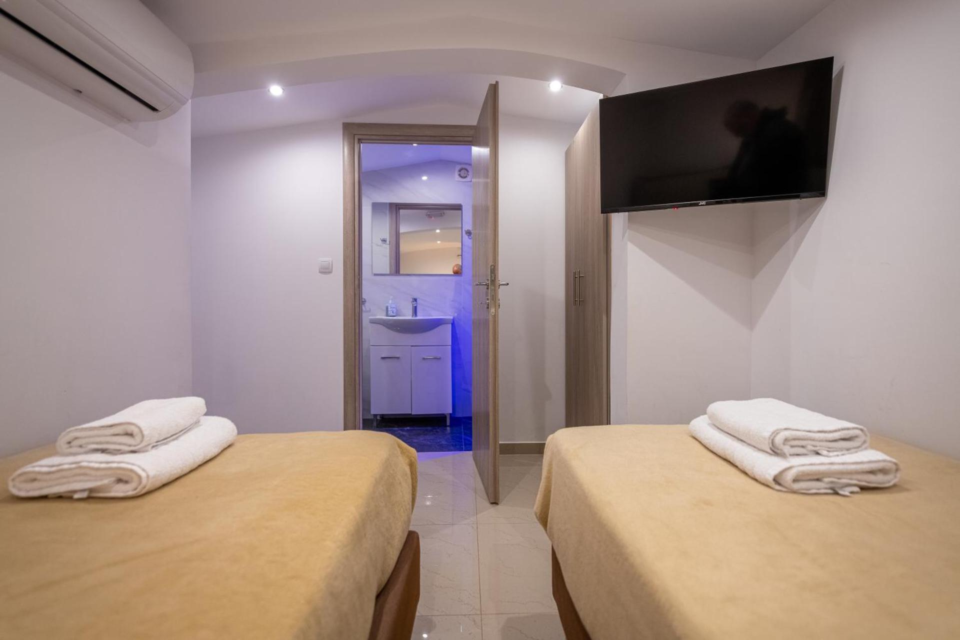 Tinas Village Free Transport from/to the airport