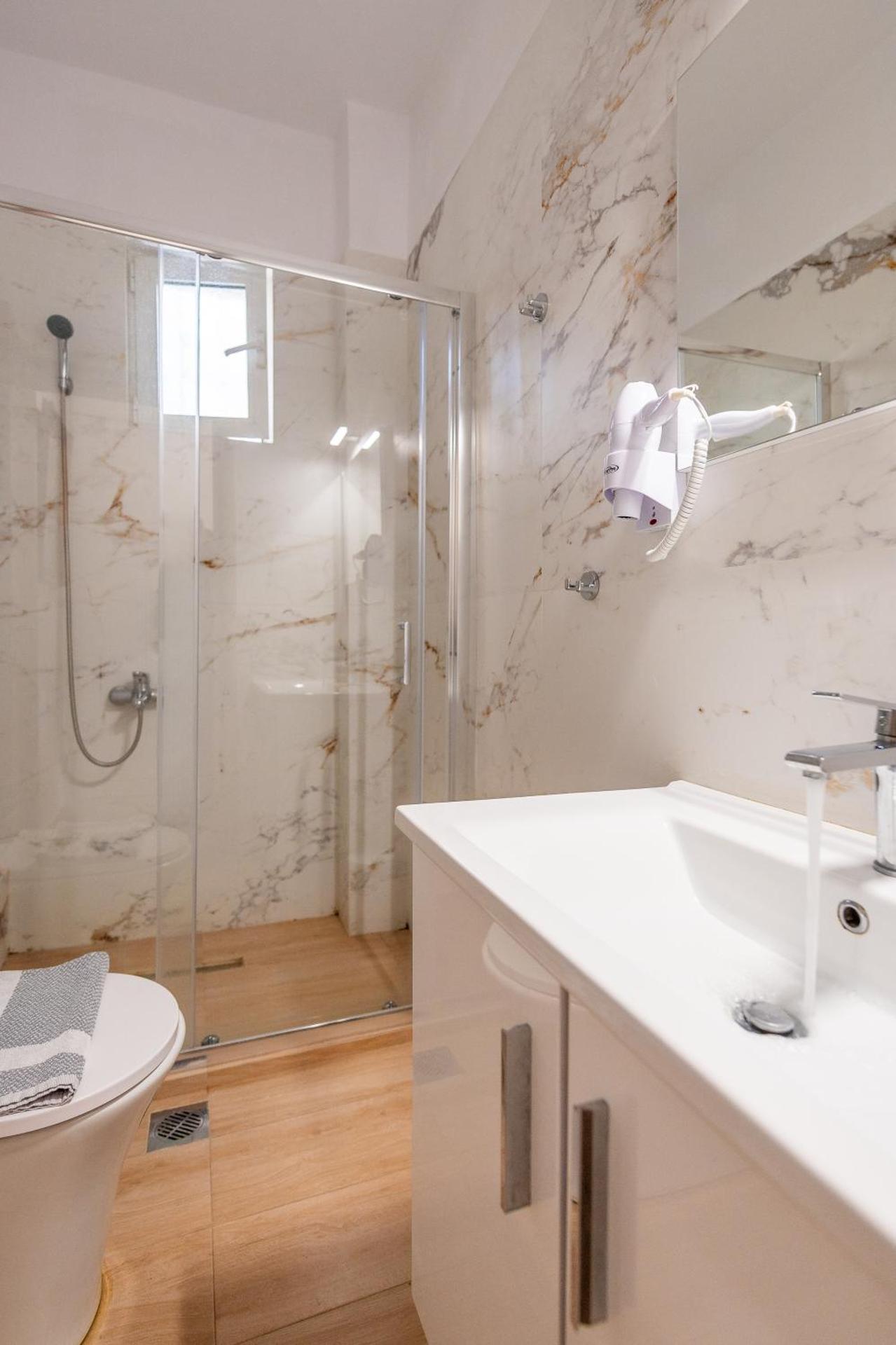 Tinas Village Free Transport from/to the airport