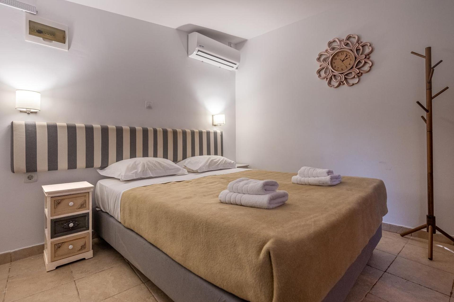 Tinas Village Free Transport from/to the airport