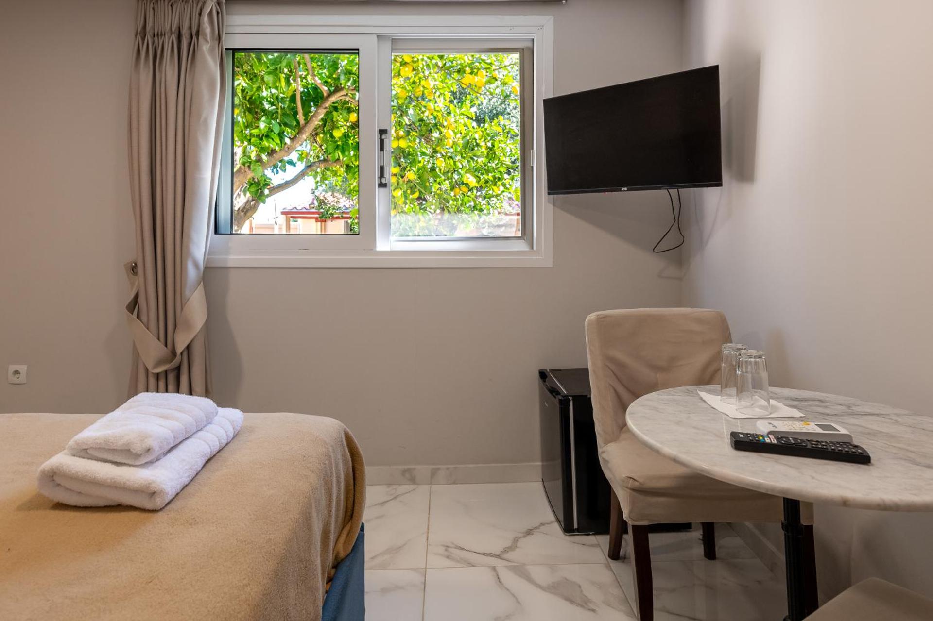 Tinas Village Free Transport from/to the airport