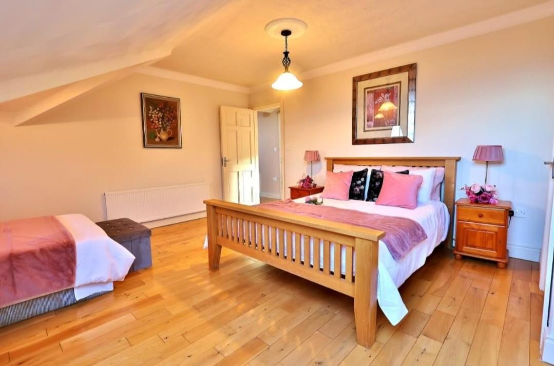 The Cliffs of Moher Holiday House