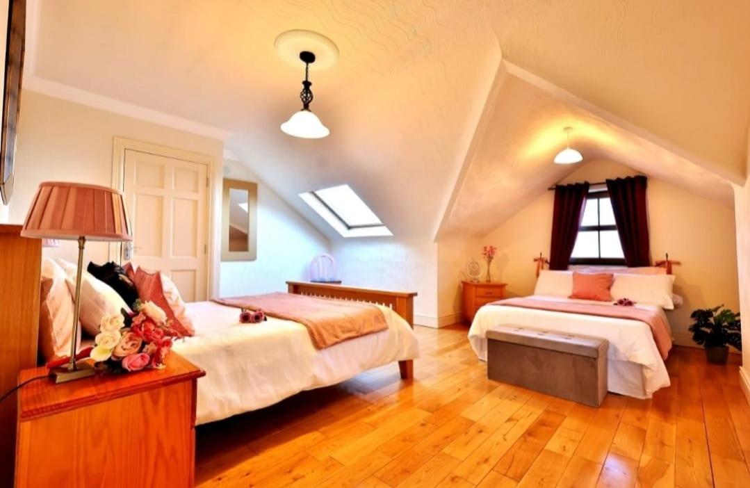 The Cliffs of Moher Holiday House