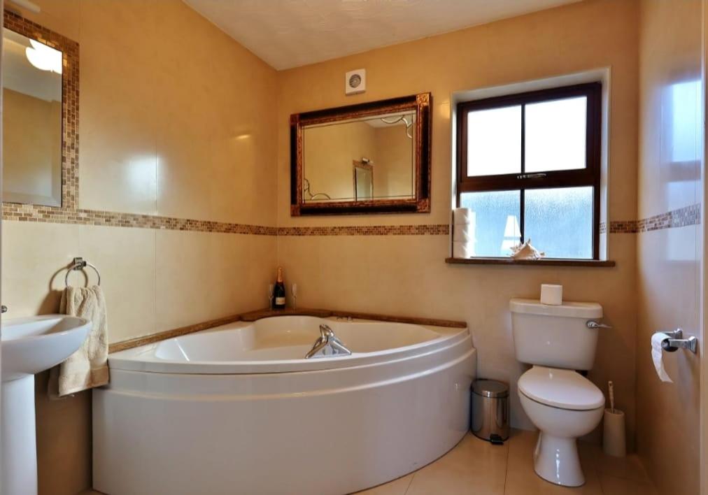 The Cliffs of Moher Holiday House