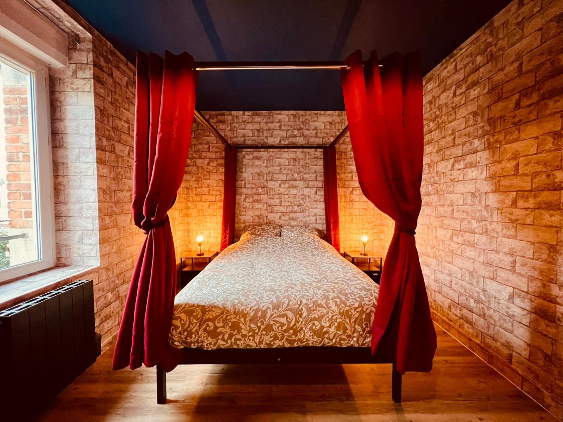 Le Logis Des Sorciers - Home Homy