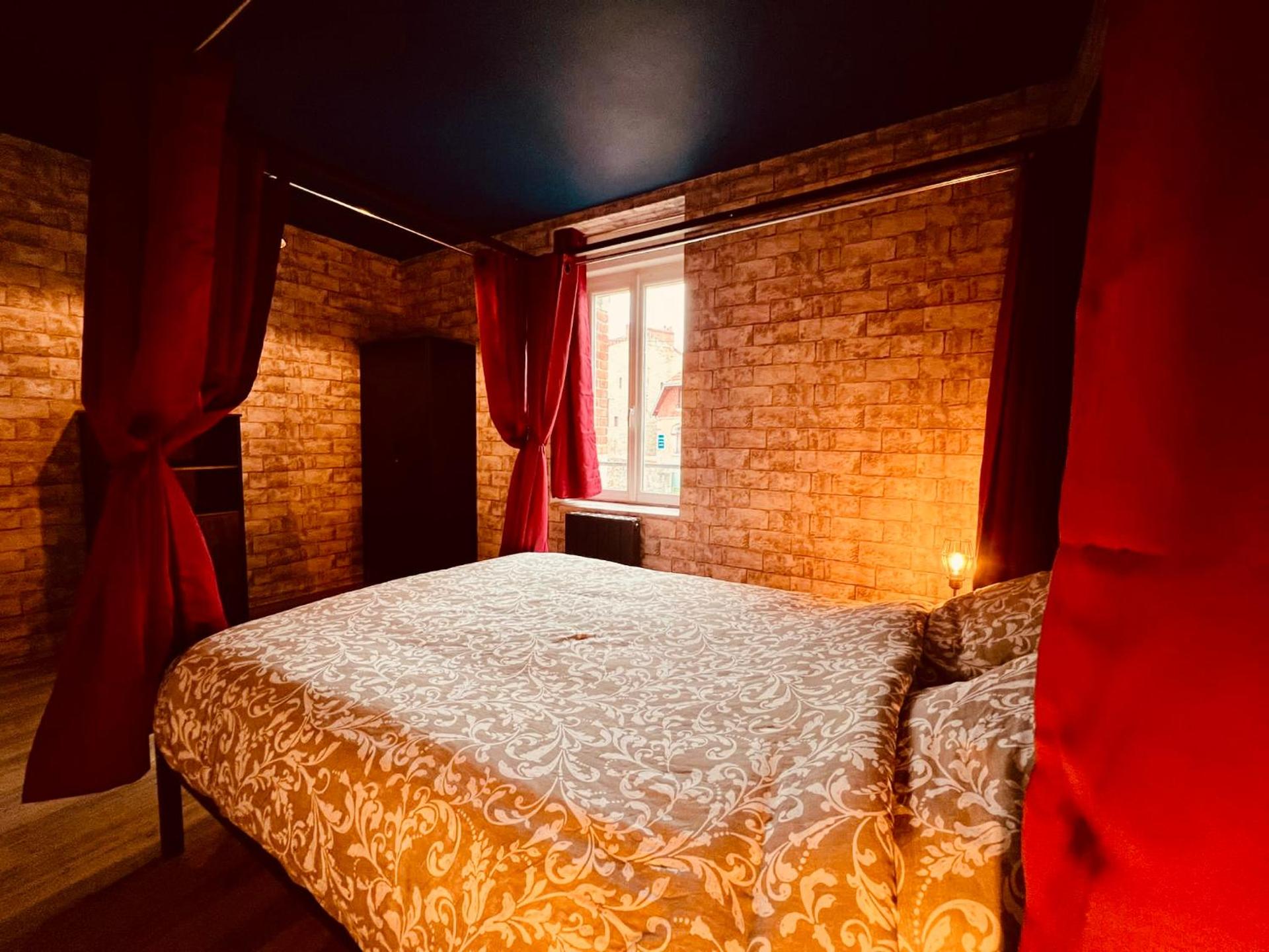 Le Logis Des Sorciers - Home Homy