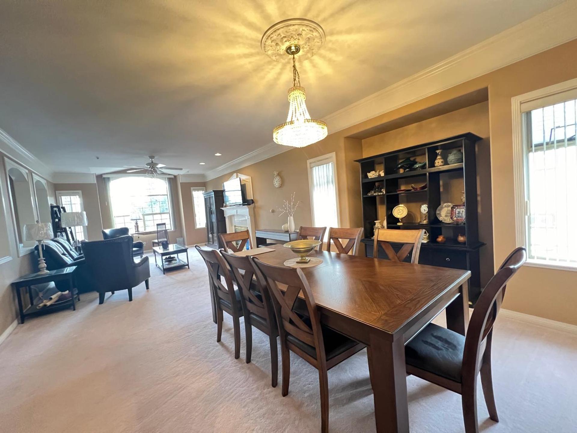 Communal lounge/ TV room