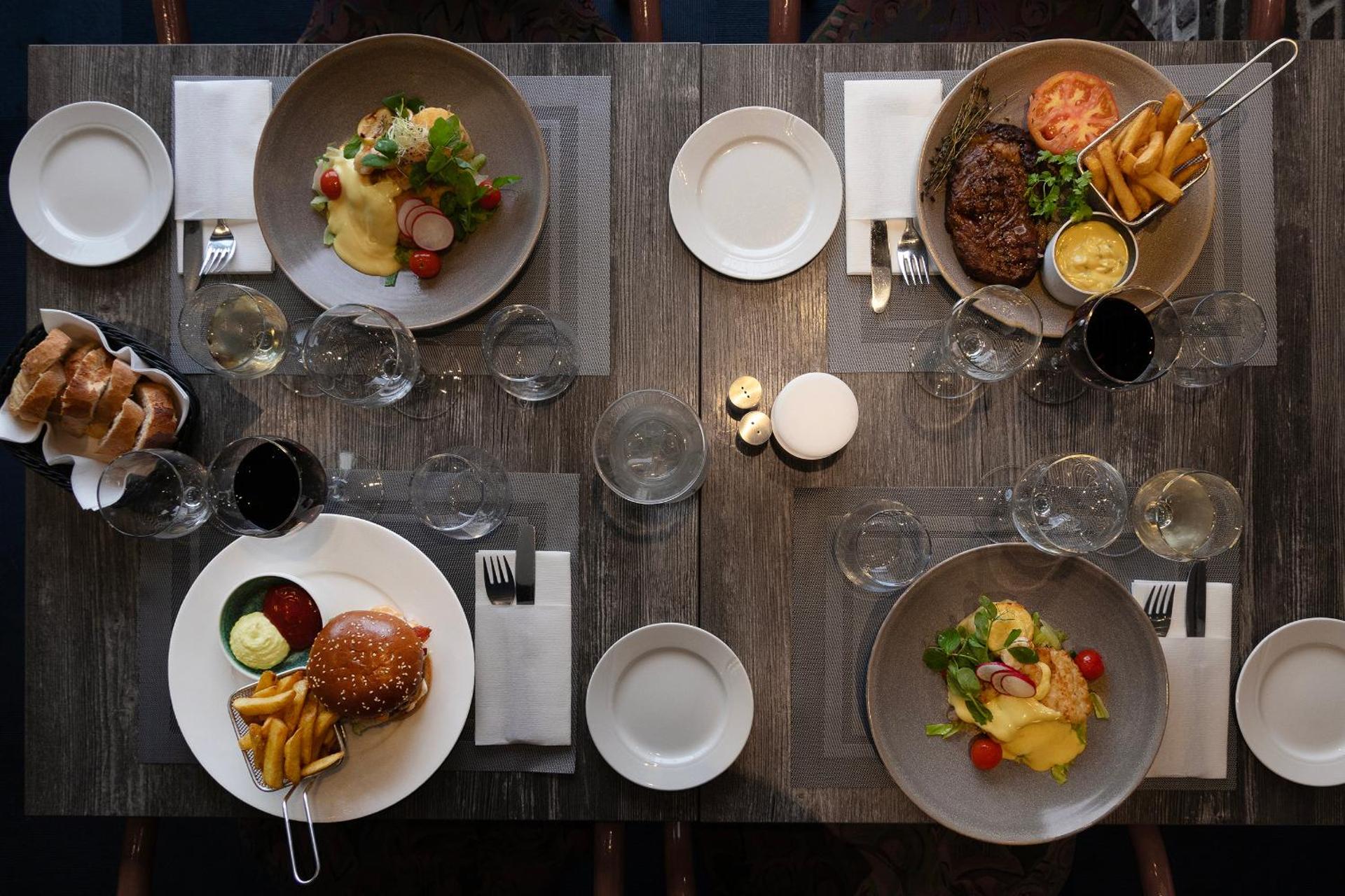 Restaurant/places to eat