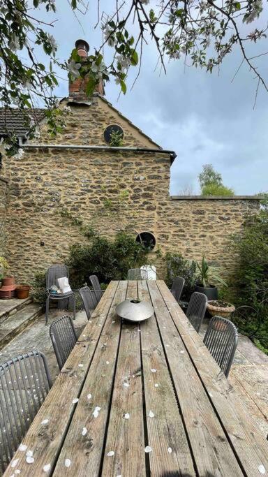 Large 4 bed house in Malmesbury, great for big families