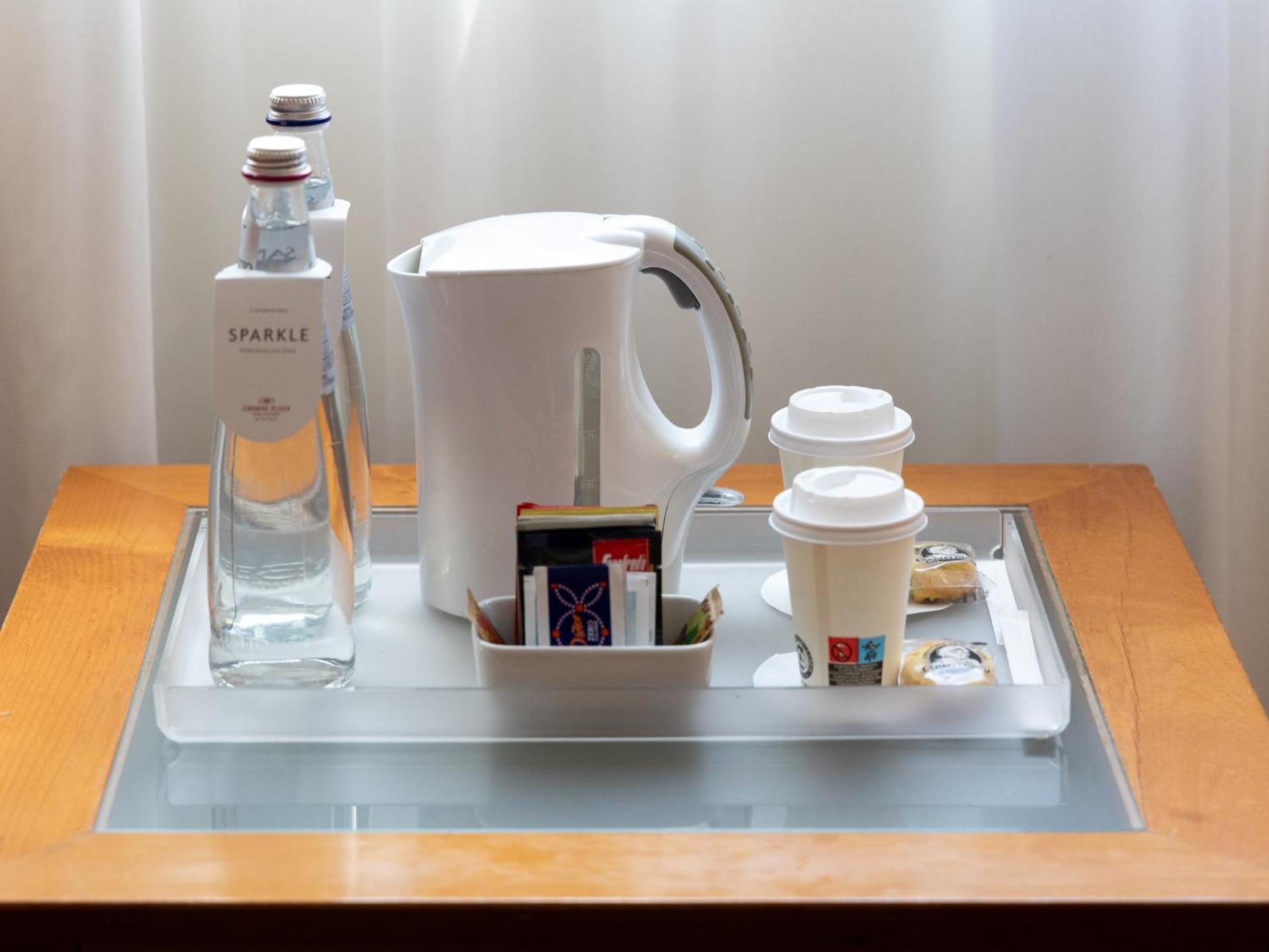 Coffee/tea facilities