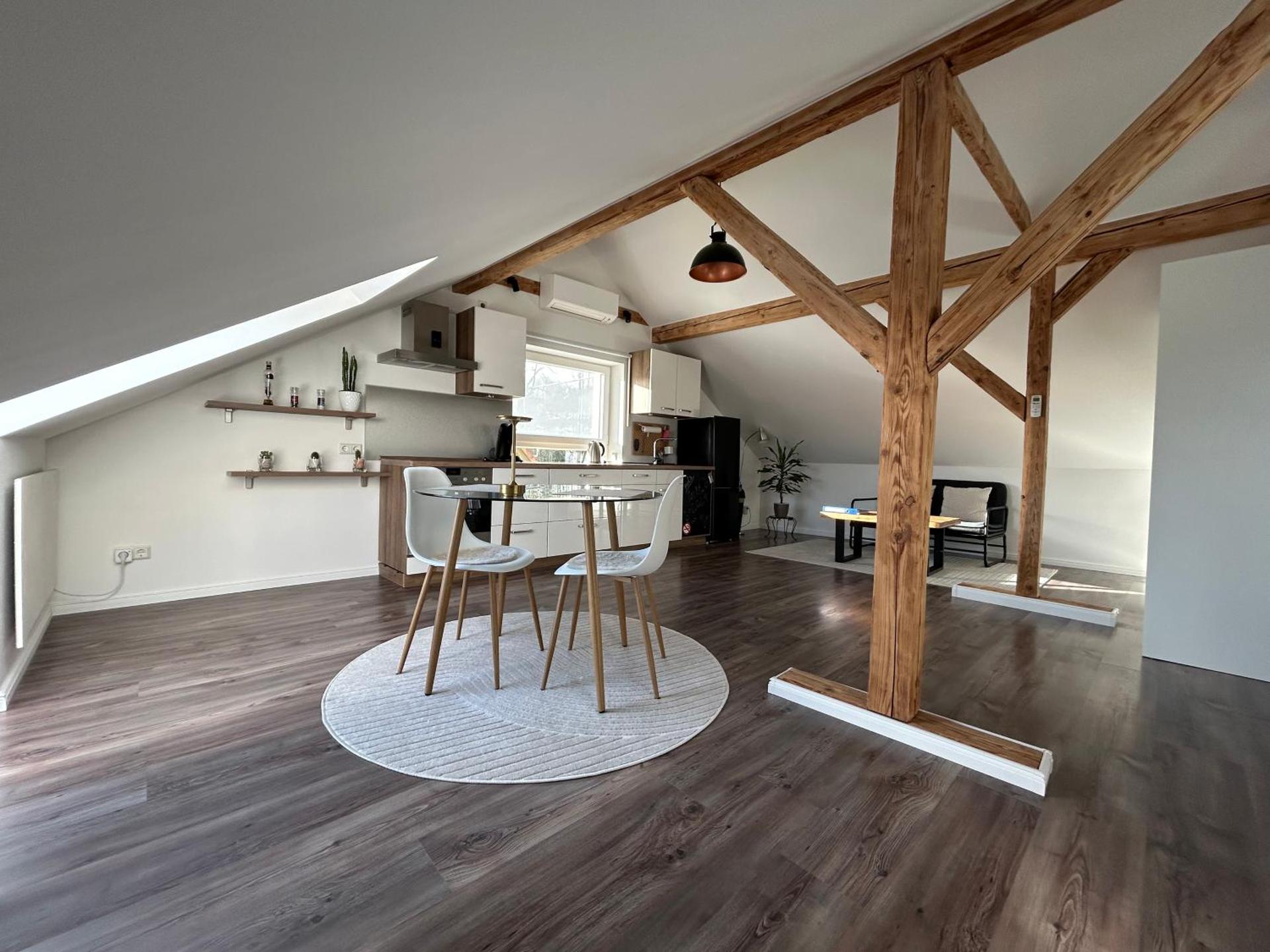 Schönes Appartement mit Seeblick