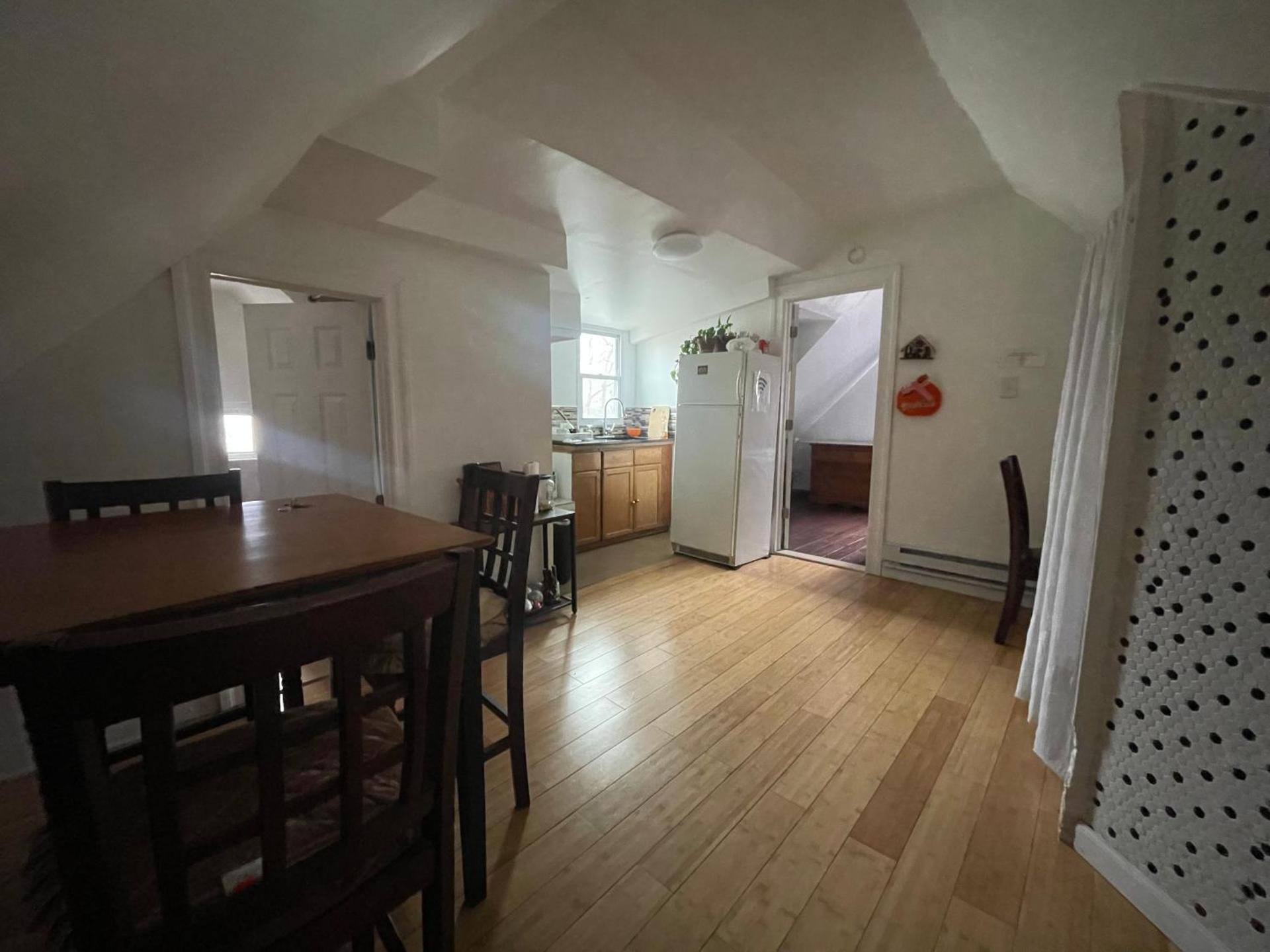 Private Loft 5 min away from LGA