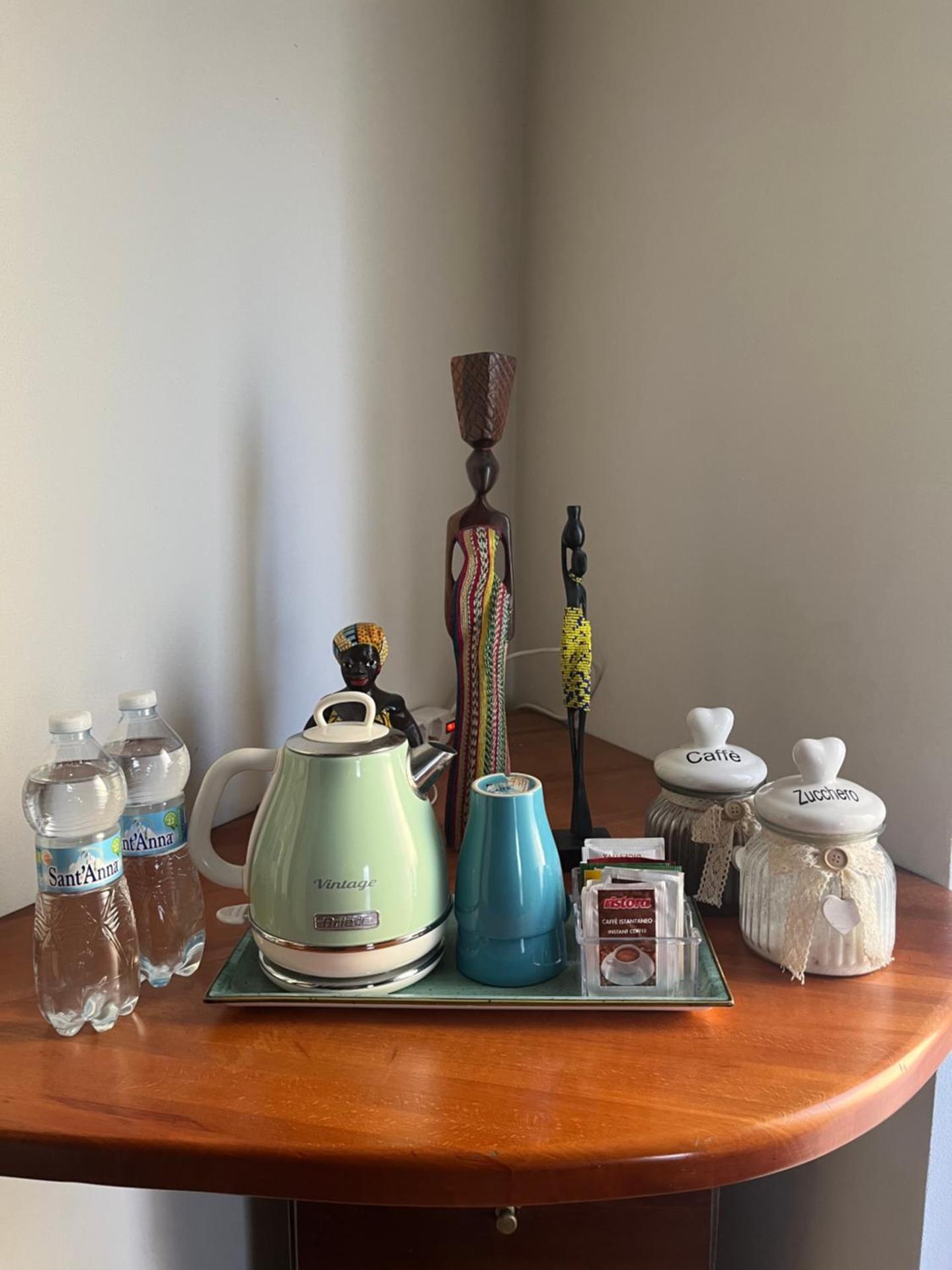 Coffee/tea facilities