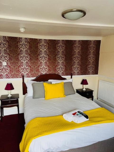 Crown Hotel Brackley