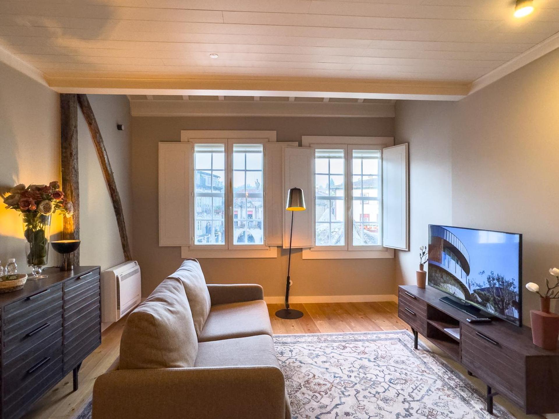 Communal lounge/ TV room