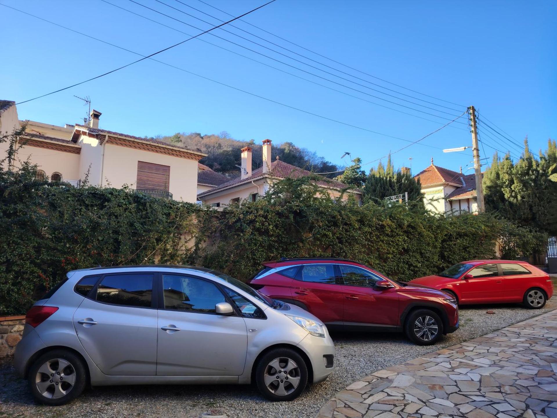 Hébergements à La Rive, Accueil ouvert tous les jours jusqu'à 20h00 dernier délai, depuis 30 ans ! Réserver ici svp ! Merci ! Aucun règlement à distance accepté, Paiement par CB, Espèces, Chèque ou Chèques-Vacances impérativement à la remise des clefs !