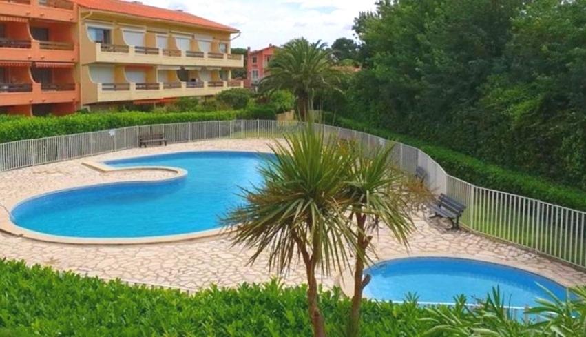 Le Pré Catalan - Piscine en saison - En bord de mer - Accès animations - Commerce -Plage