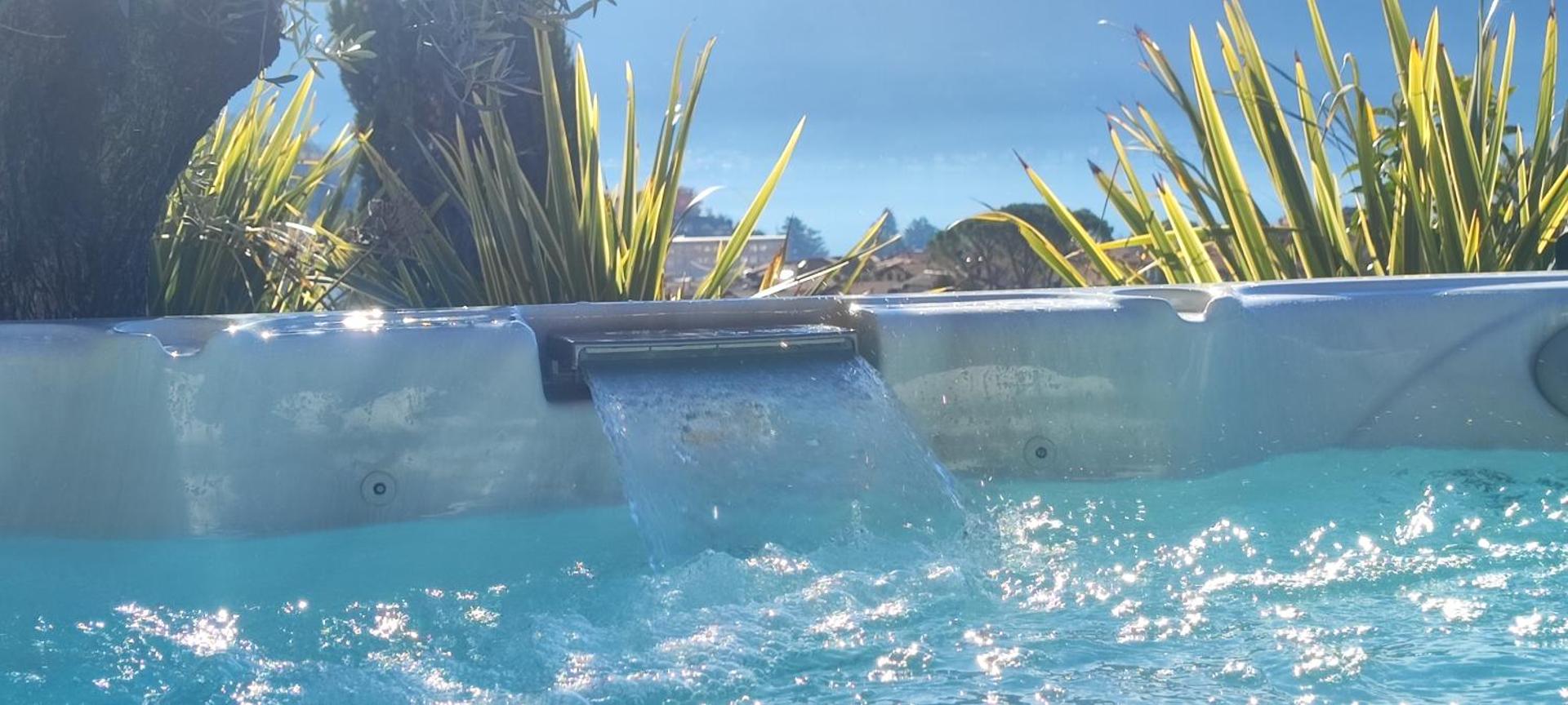 Magic Garden with Jacuzzi-Pool and Luxury Lake Como view