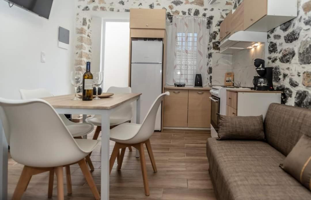 City stone houses kalymnos 2