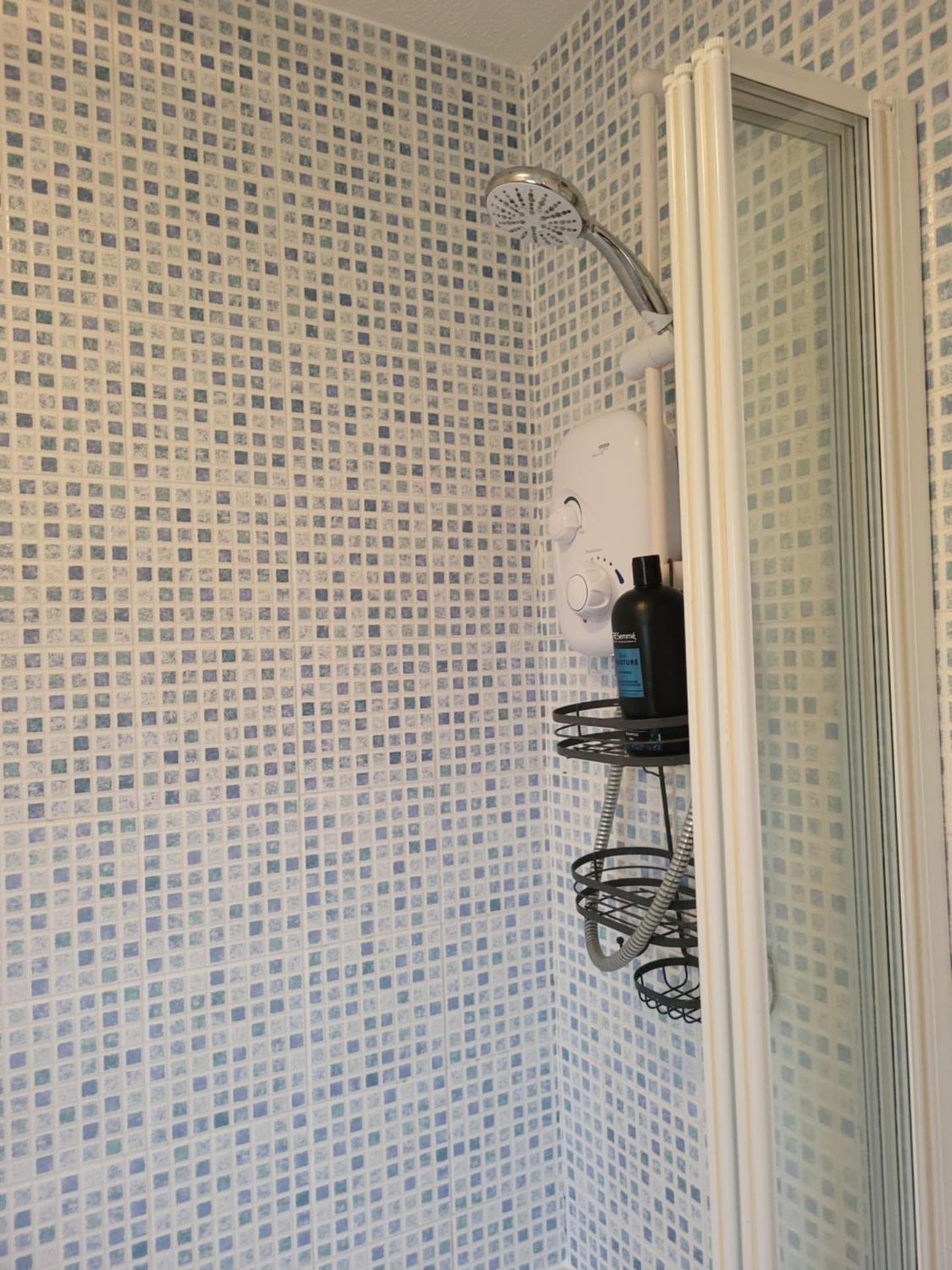 Grayz Townhouse - Free onsite parking for 2 cars