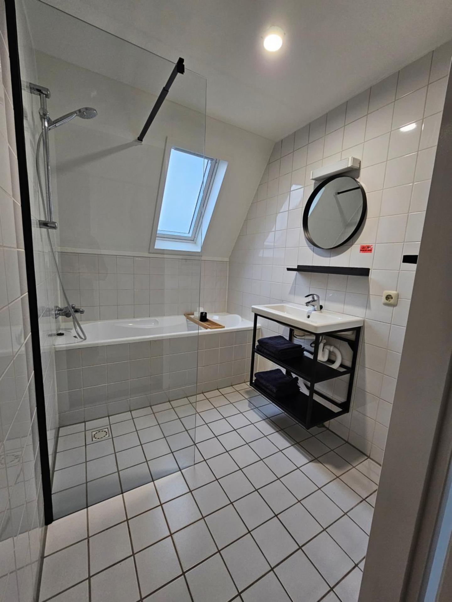 6 pers. vakantiehuis aan visvijver op vakantiepark, Time4vacay