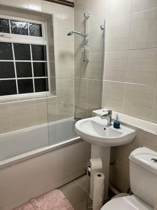 2 bed Solihull near NEC Airport, JLR, Resort Wrld
