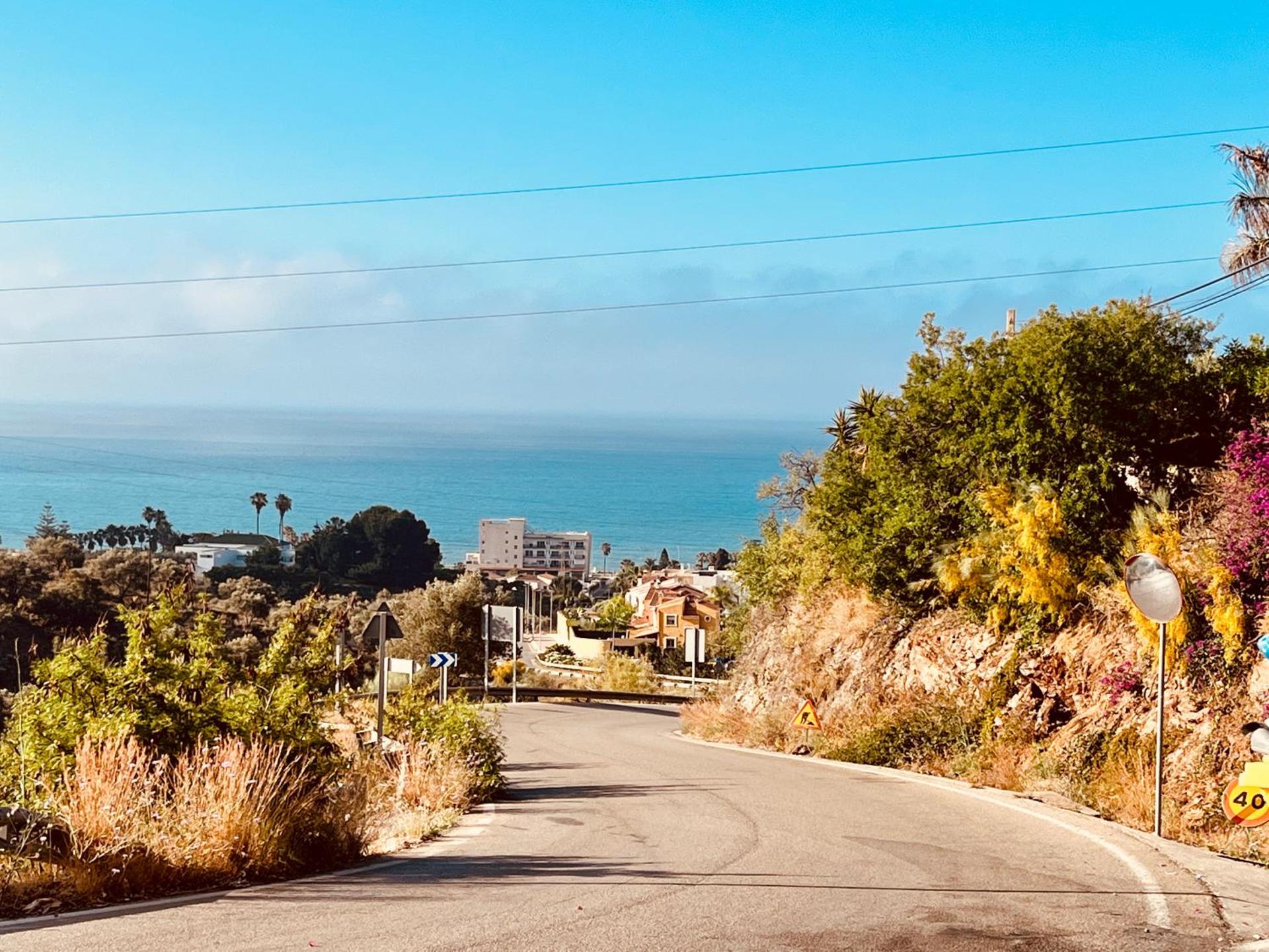 Apartamento con vistas al mar y plaza aparcamiento