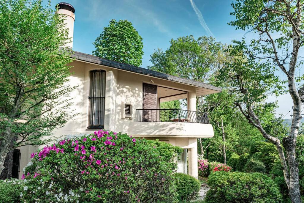 Open-air bath & Private hot-spring Villa in Hakone