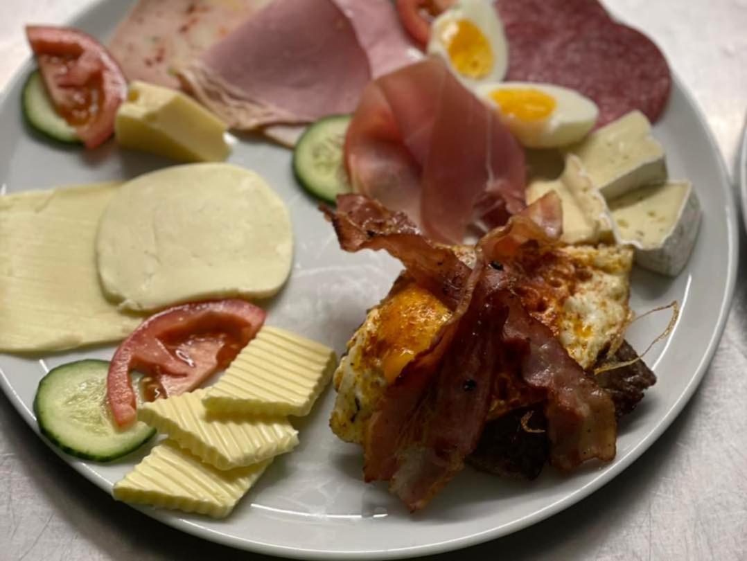 AllerHand Gästezimmer Nohen