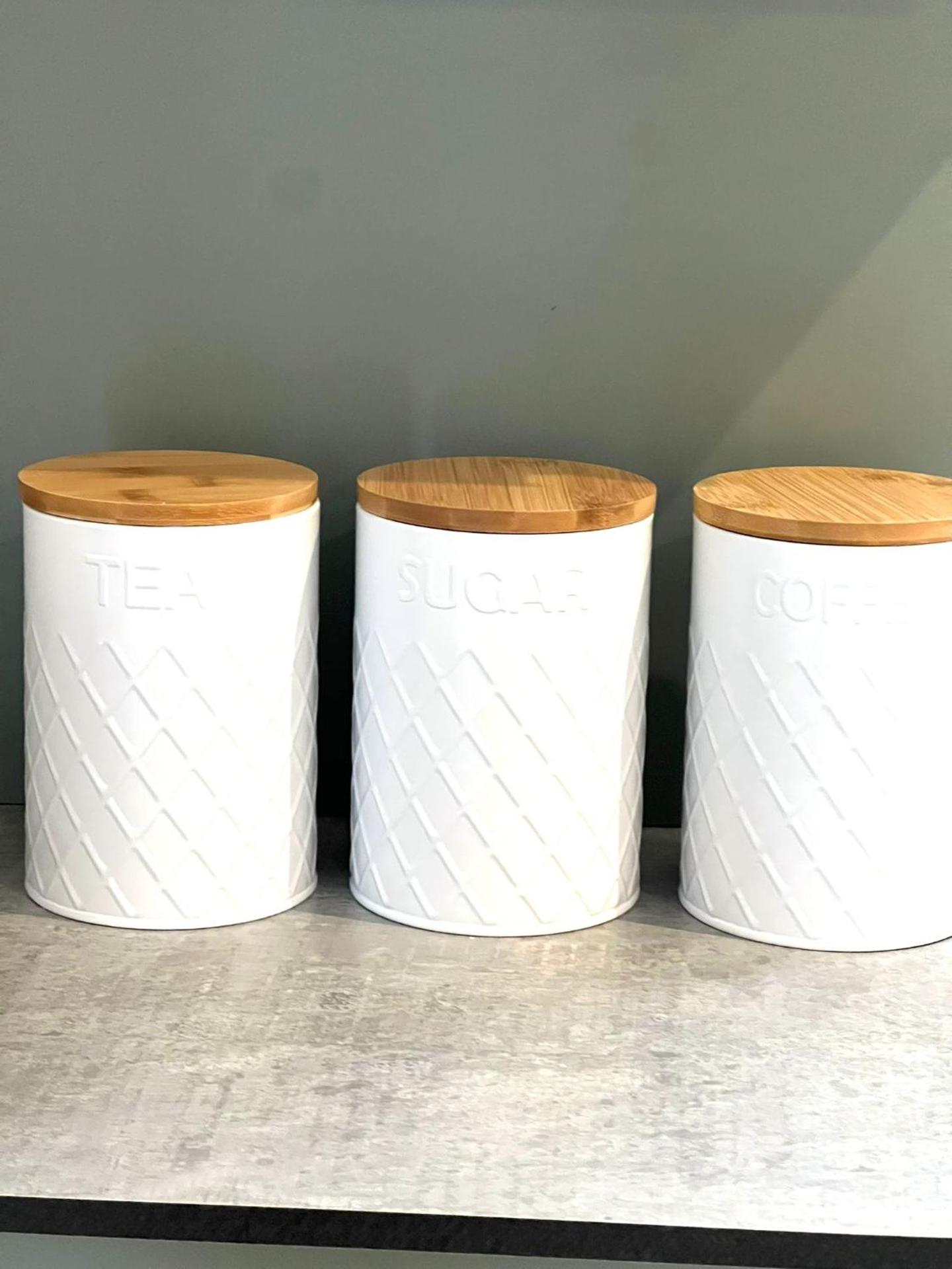 Port of Dover Apartments, quiet location with Castle Views and off road parking