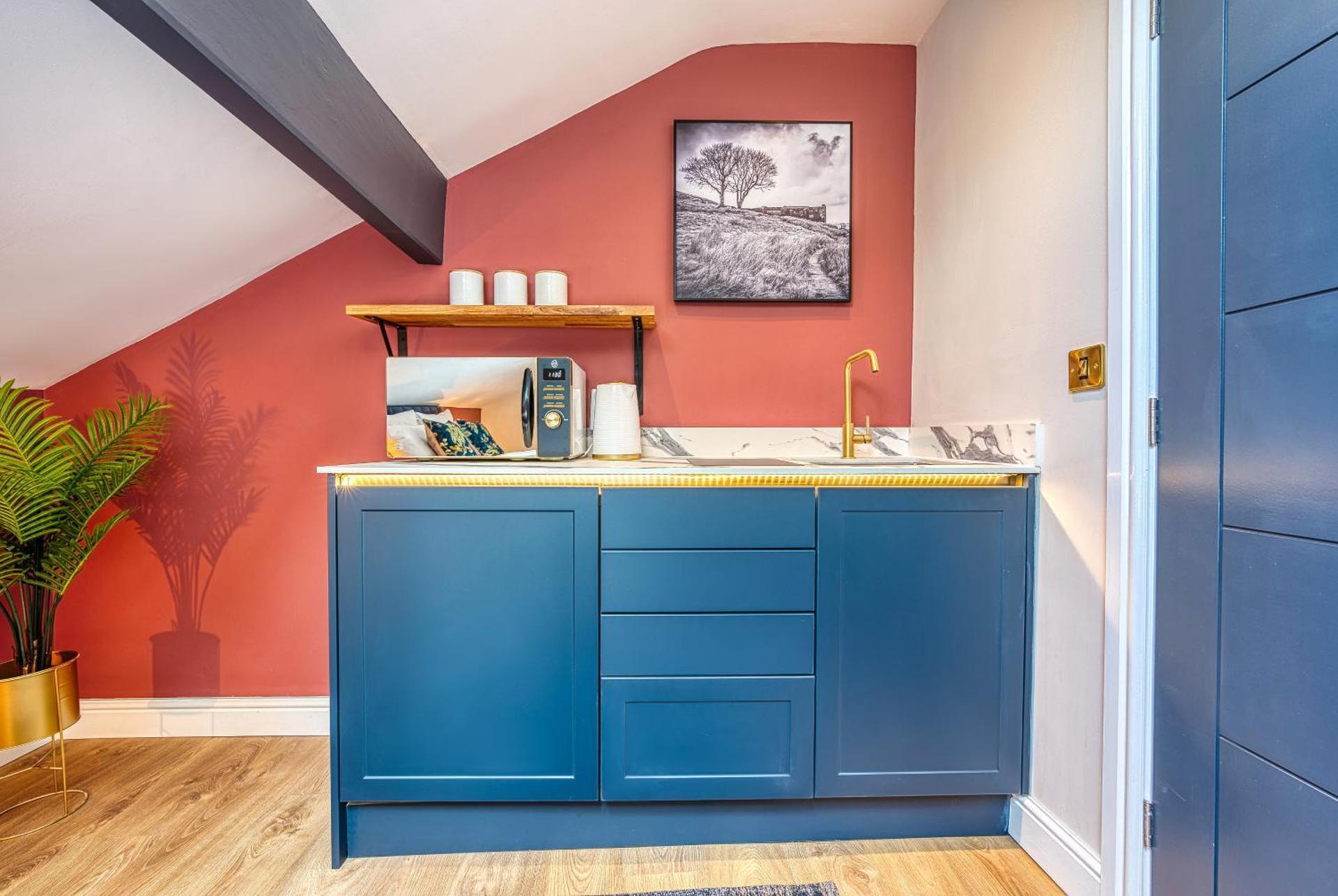 Kitchen or kitchenette