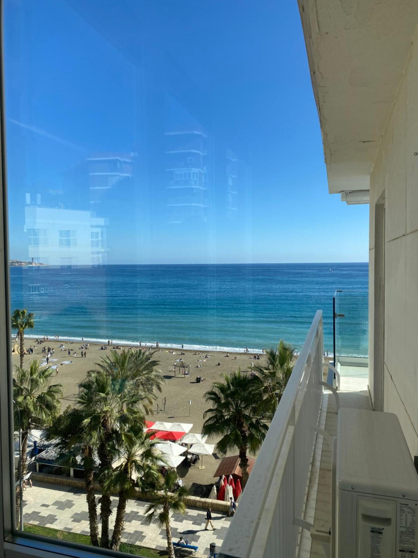 Playa Malagueta Vistas frontal al mar con 2 dormitorios