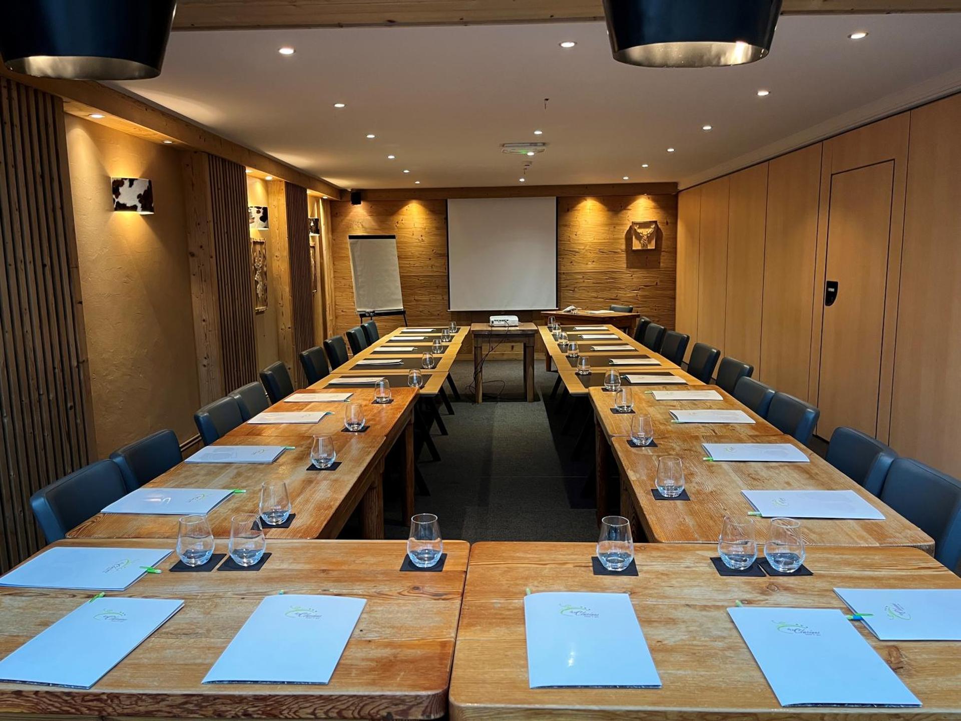 Meeting/conference room